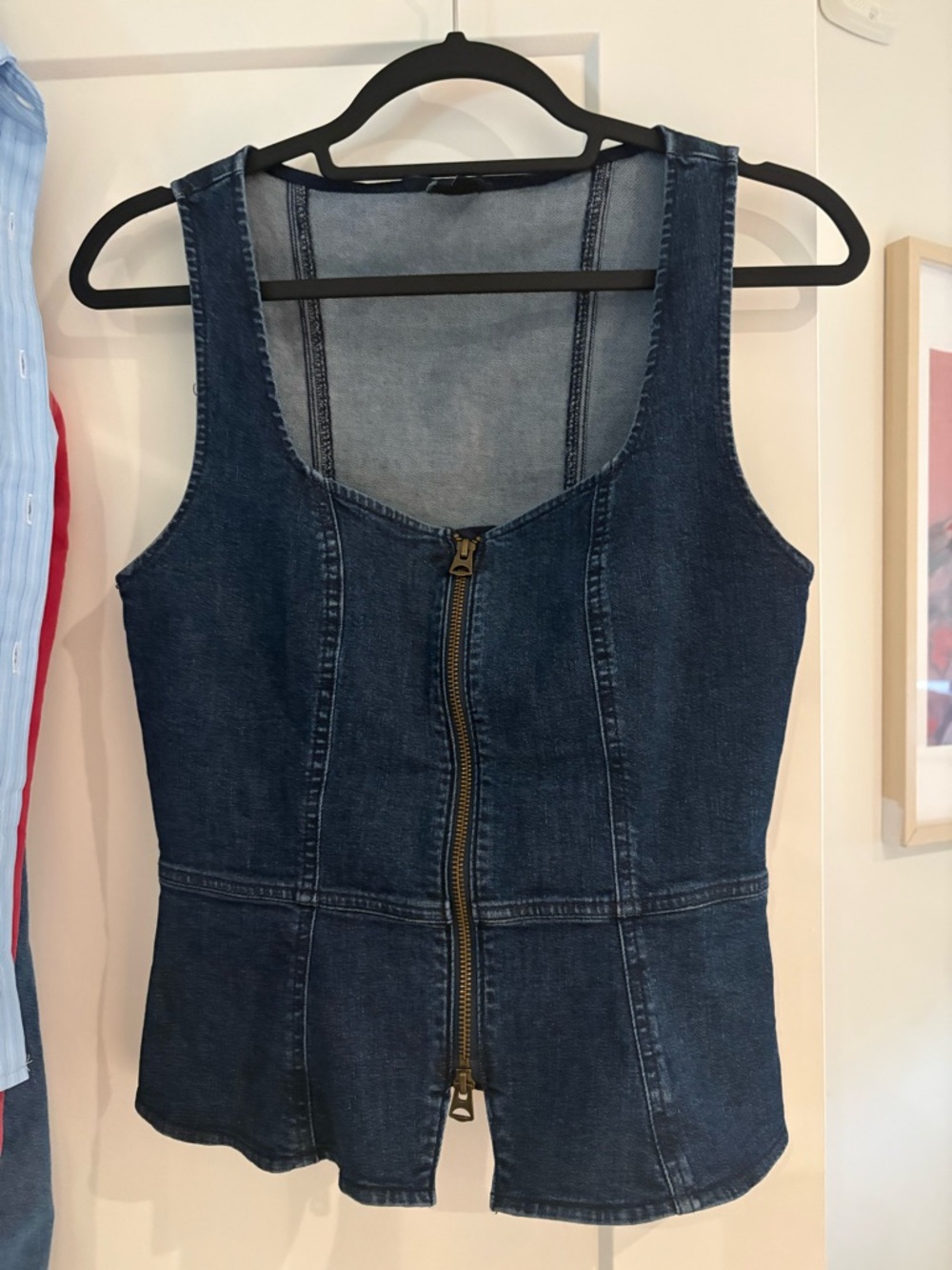 gap denim zip vest size 8 (medium)